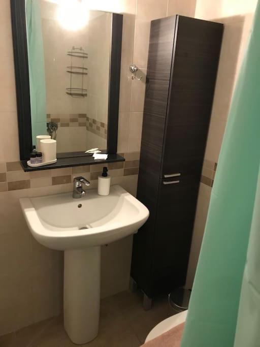 Апартаменты Kyparissia Cozy Flat - 5Mins Walking From Beach Экстерьер фото